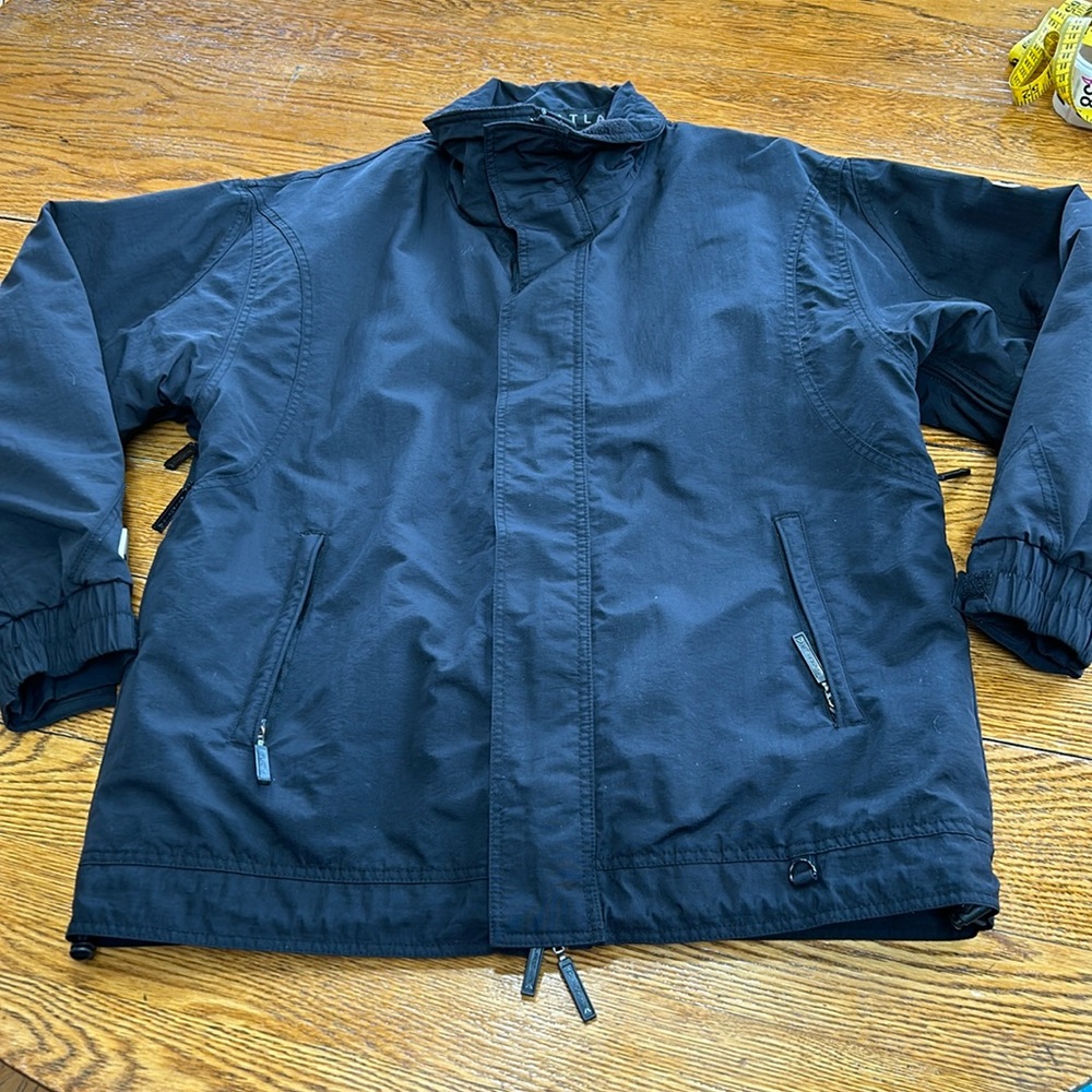 Atlantis Snowboarding Apparel brand black jacket. Good condition. Size Medium.